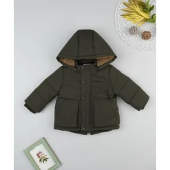 Abrigo acolchado verde con pelo sintético para niño