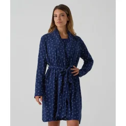 Bata premamá azul con flores