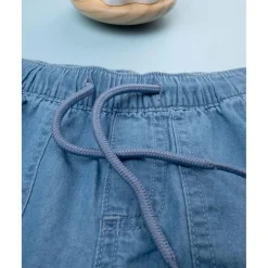 Bermuda azul denim con bolsillos