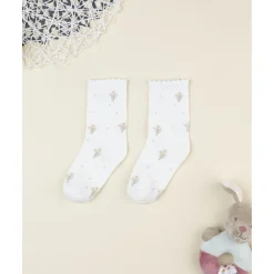 Calcetines niña blancos con flores bordadas