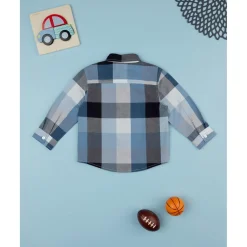 Camisa a cuadros azul para niño