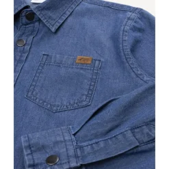 Camisa niño en denim azul con bolsillos
