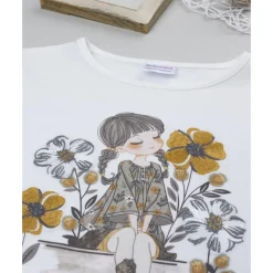 Camiseta blanca niña con bordados florales