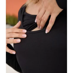 Camiseta de lactancia negra de jersey de algodón