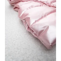 Chaleco acolchado rosa con capucha para niña