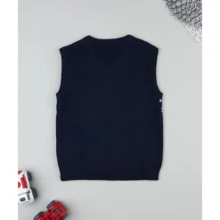 Chaleco de niño azul con bordados