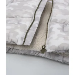 Chaqueta camouflage con capucha para bebé niño