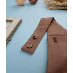 Conjunto niño peto marrón