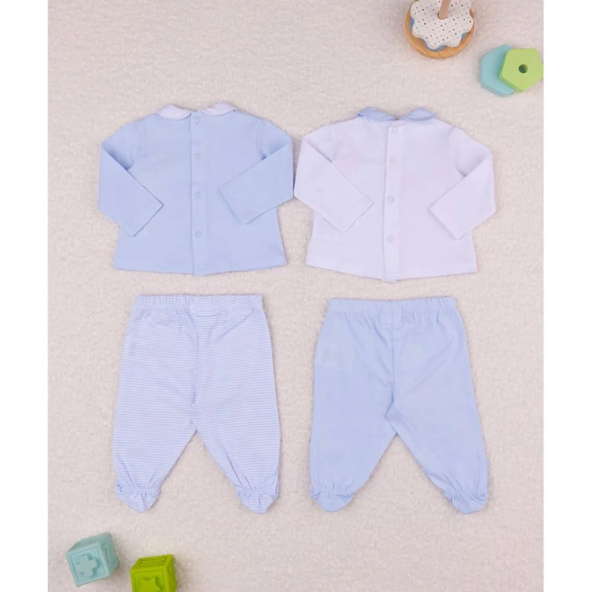 Conjuntos de jersey azul y crema con polainas