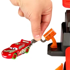 Disney - Cars - Pista de coches de juguete que brilla en la oscuridad, incluye 2 vehículos ㅤ