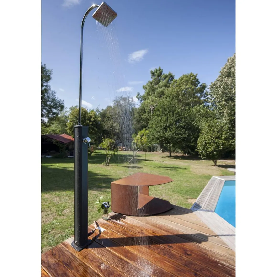 Ducha solar PVC acabado negro 18L