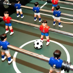 Futbolín Silver con jugadores de piernas abiertas