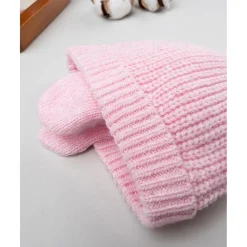 Gorro de lana con pompón