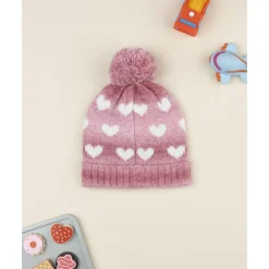 Gorro rosa de niña en tricot con corazones