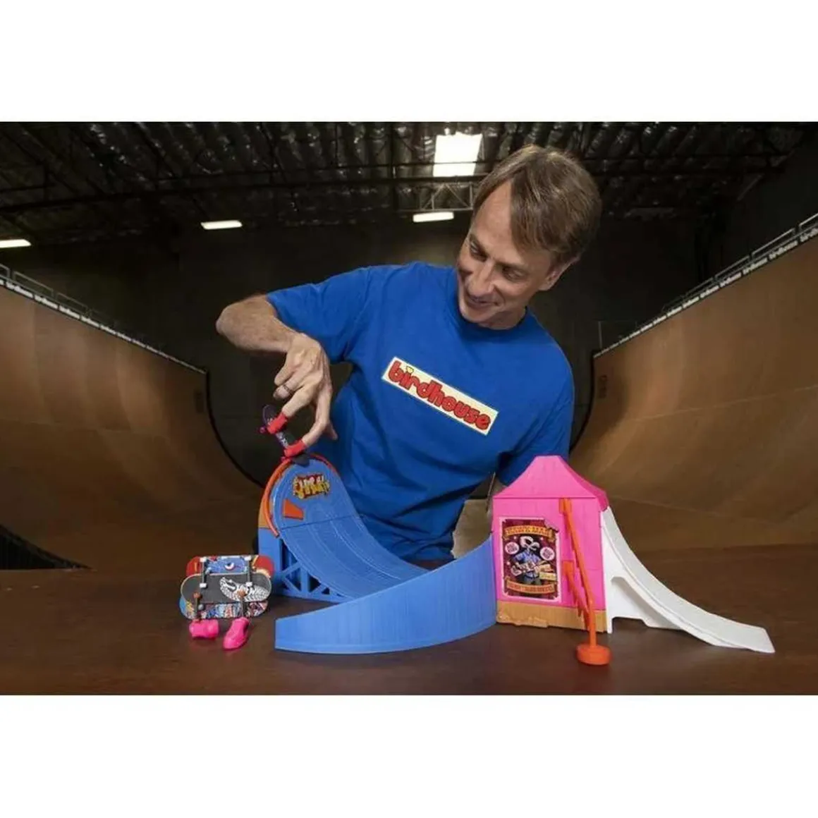 Hot Wheels - Monopatín de juguete con zapatillas para dedos, modelos surtidos (Varios modelos) ㅤ