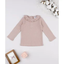 Jersey rosa de cuello alto para niña