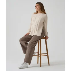 Jersey tricot premamá beige con textura trenzada