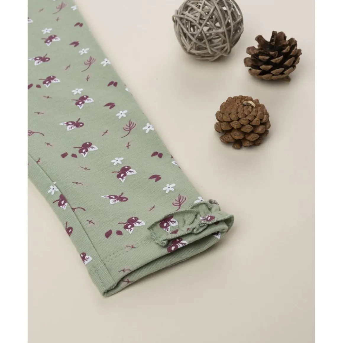 Leggings niña verdes con estampado floral