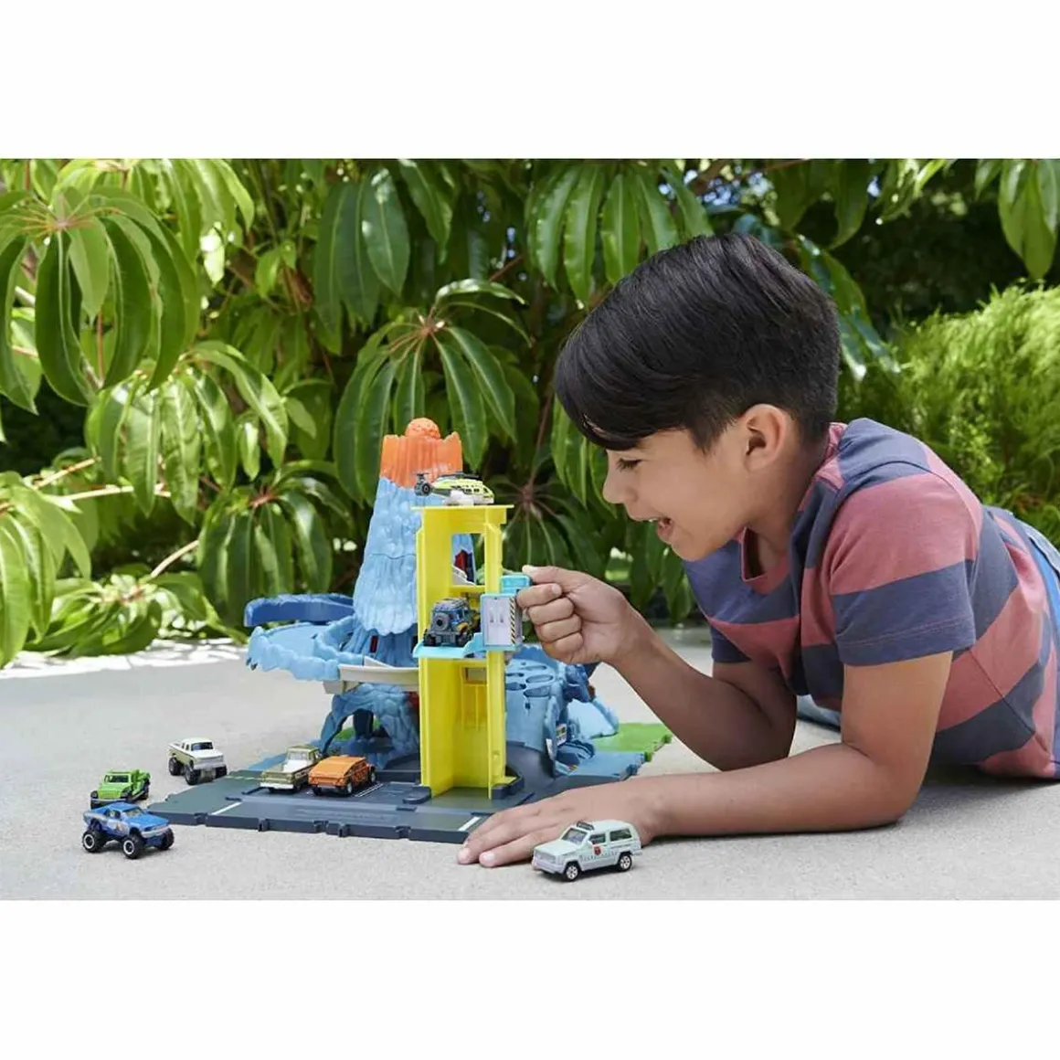 Matchbox - Huida del volcán