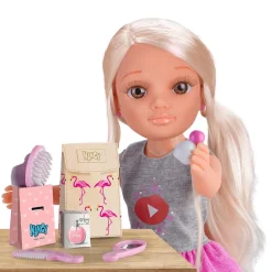 Nancy - Un día como Youtuber