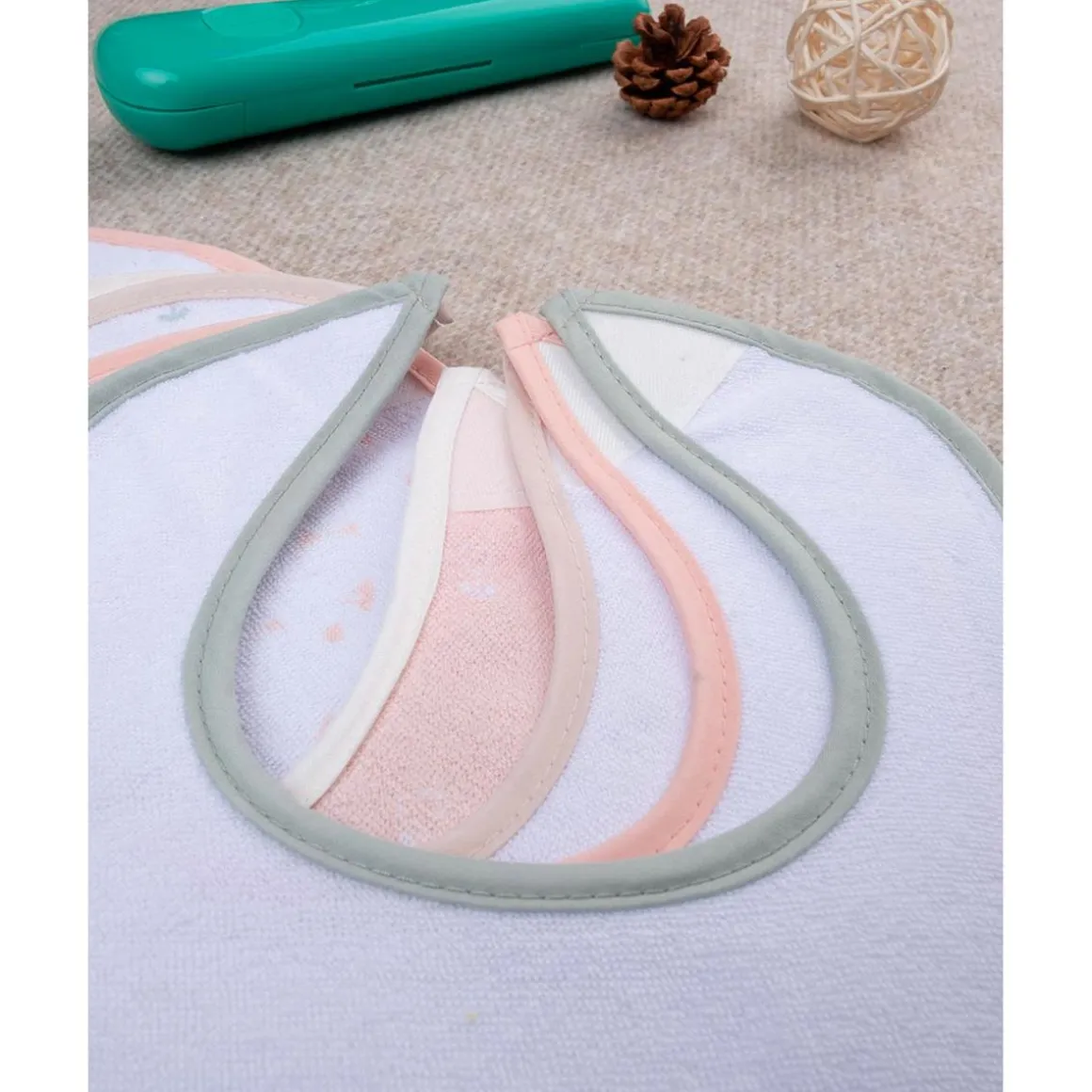 Pack de 5 Baberos de Rizo para Niña