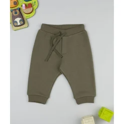 Pantalón verde oscuro para niño