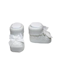 Patucos de recién nacido blancos