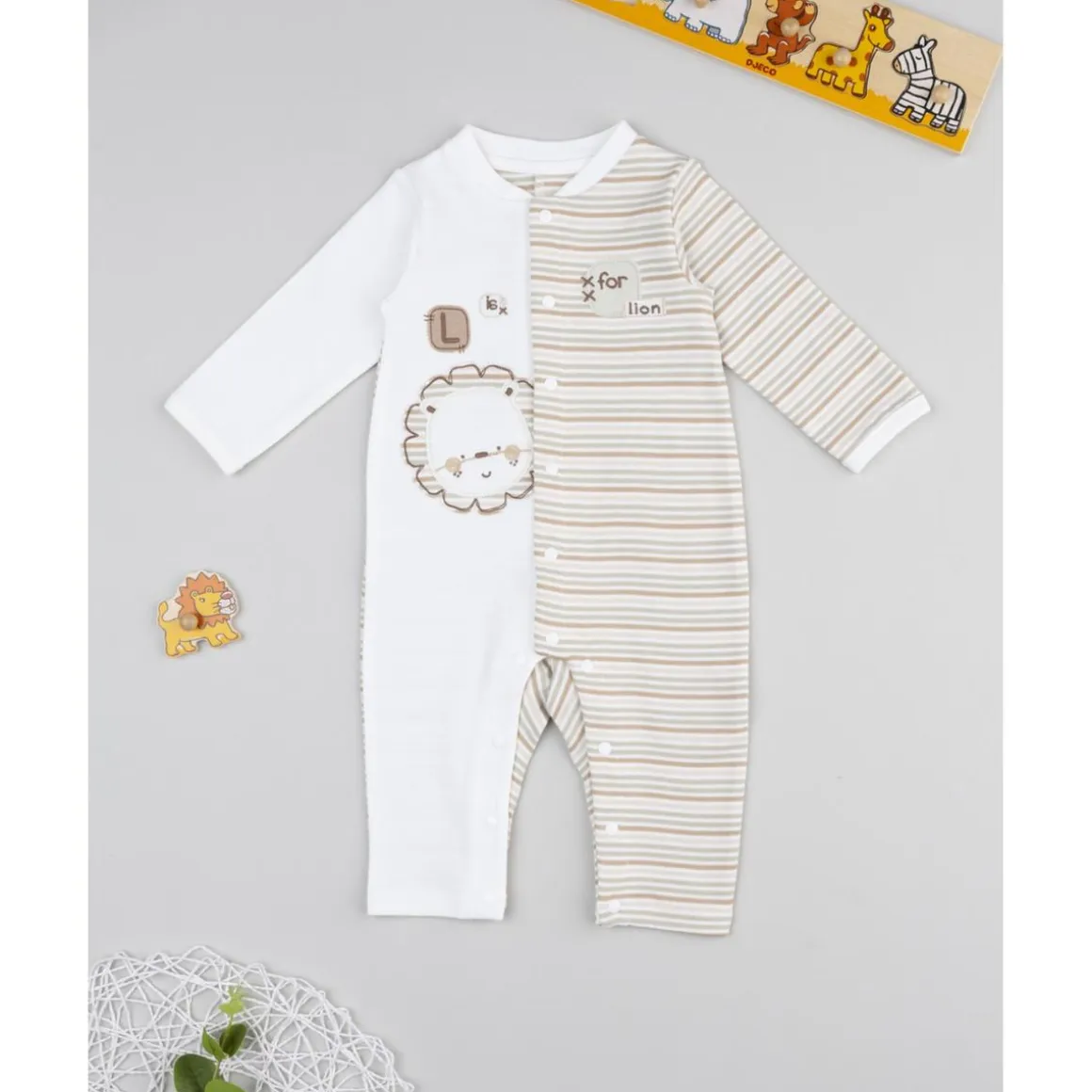 Pelele bicolor león