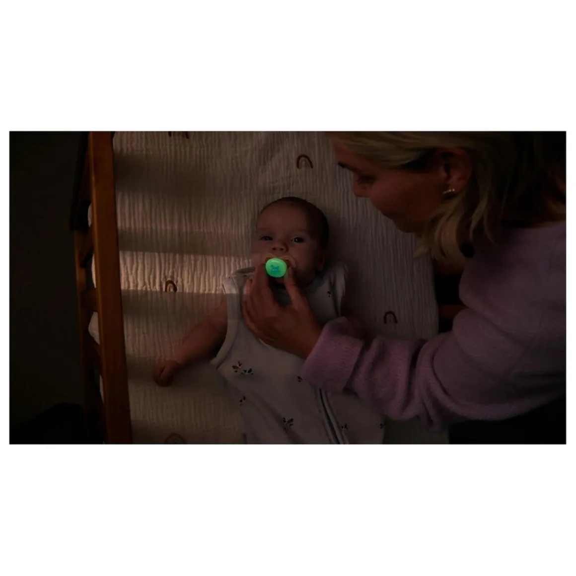 Philips Avent - 2 chupetes nocturnos Ultra Start niña lila y amarillo (0-2m)