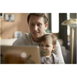 Philips Avent - 2 chupetes Ultra Air Neutro (6-18m)