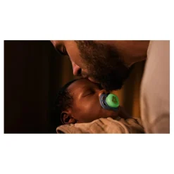 Philips Avent - 2 chupetes nocturnos Ultra Start verde y azul (0-2m)