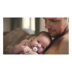 Philips Avent - 2 chupetes Ultra Start niña lila y amarillo (0-2m)