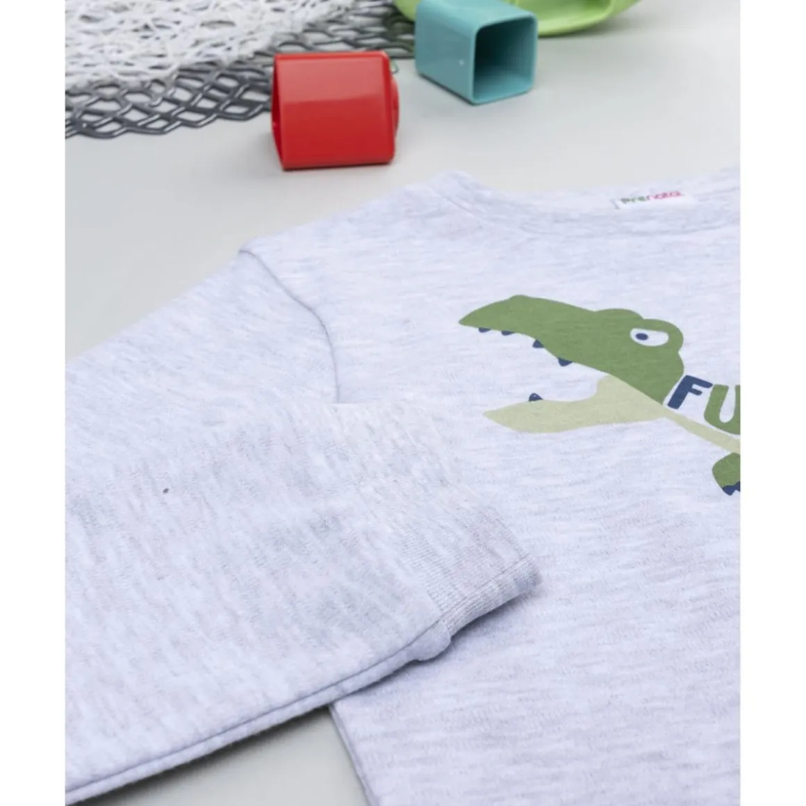 Pijama niño gris dinosaurio