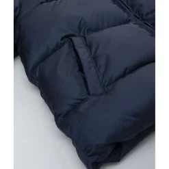 Plumífero azul con capucha para niño