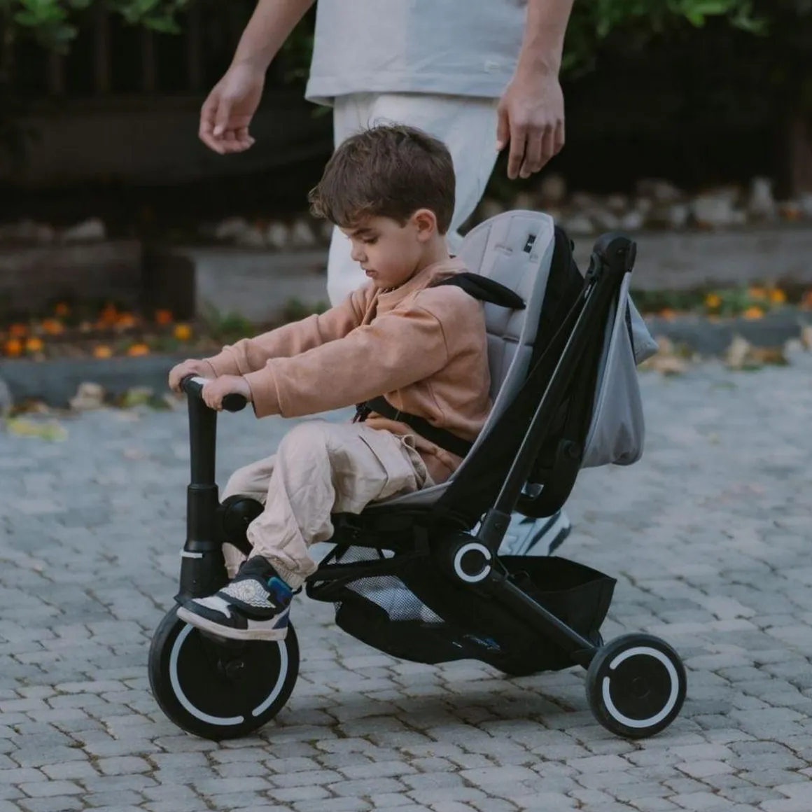 SmarTrike Traveler Everest White – Silla de paseo / Triciclo 4-en-1