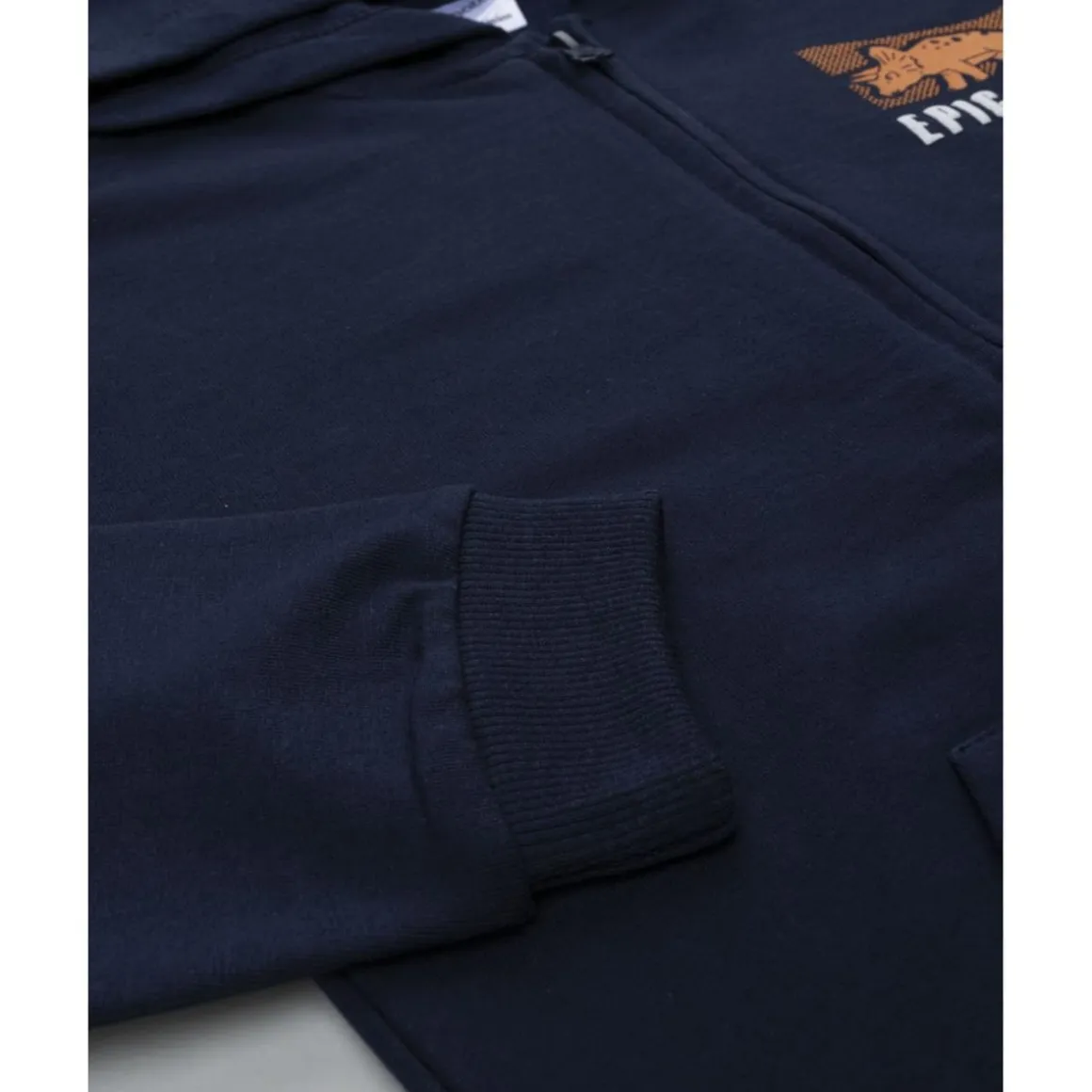 Sudadera niño azul con estampado en relieve