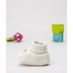 Zapatitos bebé bordado león